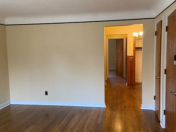 3rd image of 6090 Dryden Ave APT 2