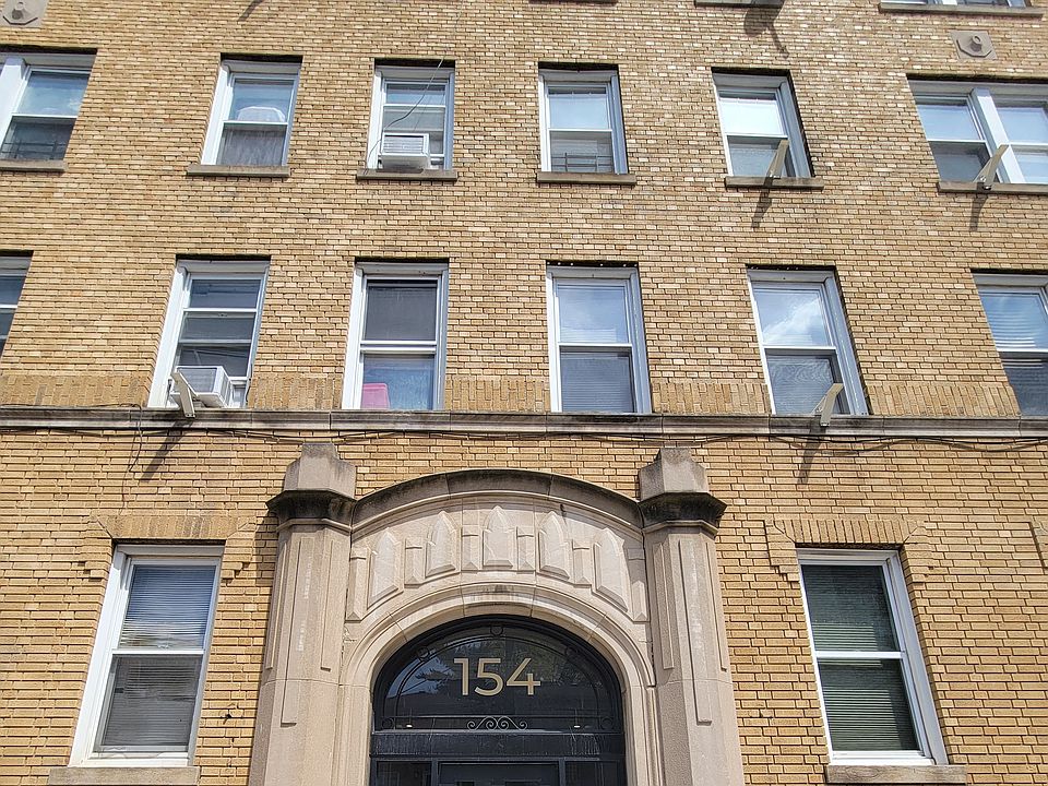 1st image of 154 Kensington Ave #106