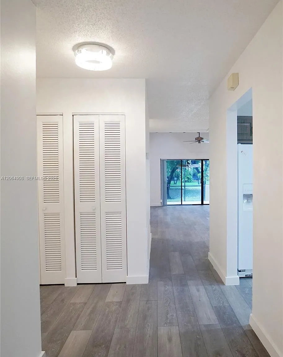 Costa Del Sol Condo No 2 — Photo 3
