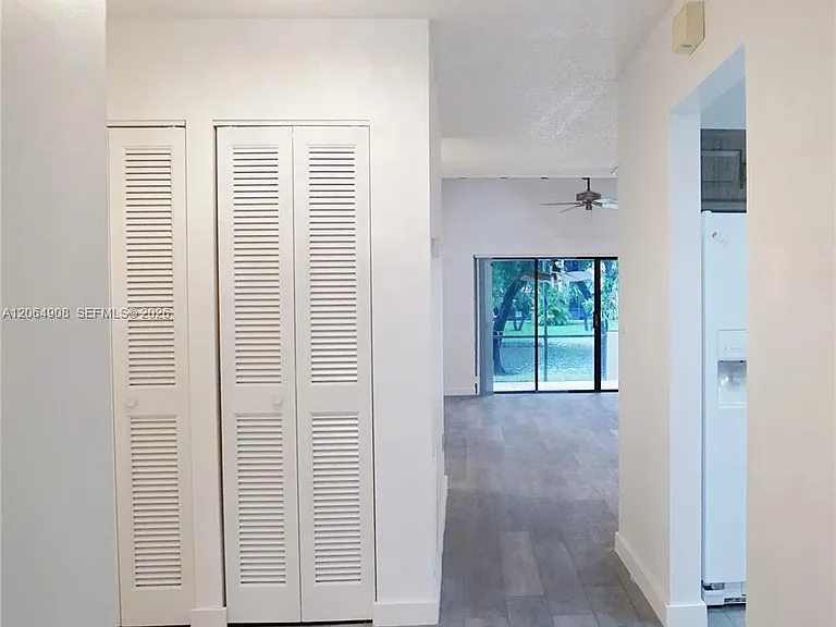 3823 Estepona Ave — Photo 3