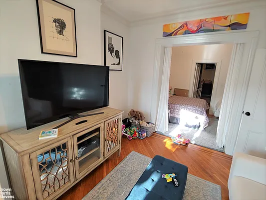 Rented by Brown Harris Stevens | media 4