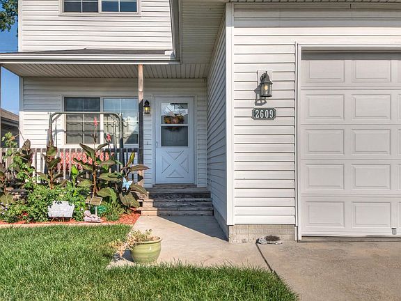 2nd image of 2609 Pavich Dr