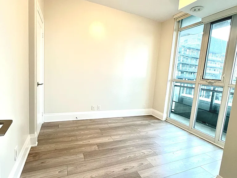 120 Parliament St #1606 — Photo 7