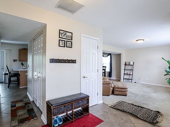 4th image of 7026 Thousand Oaks Ln