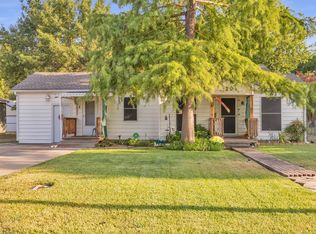 204 W 7th St, Irving, TX 75060