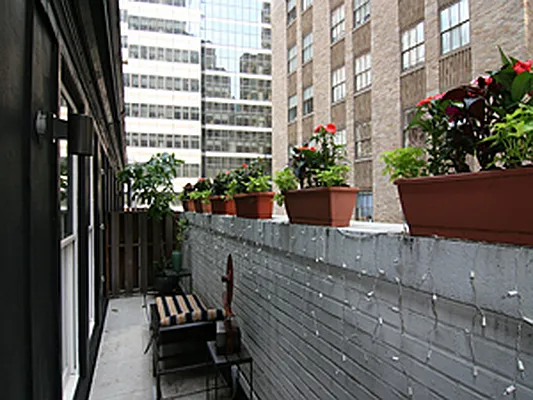 Rented by Corcoran | media 18