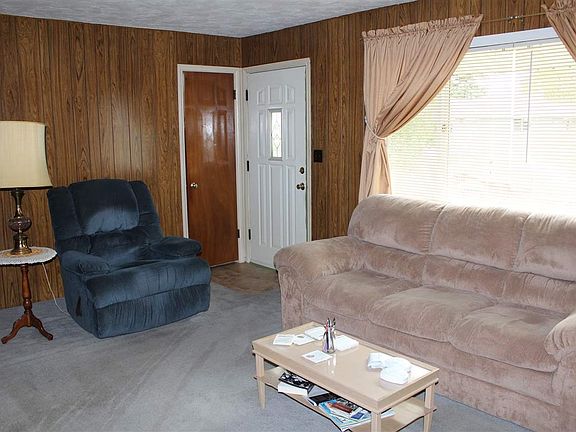 4th image of 3921 E Ermina Ave