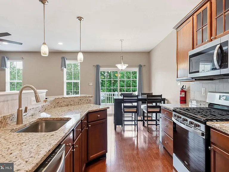 53 Overlook Dr — Photo 24