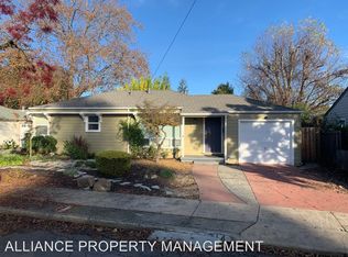 214 Gilbert Dr, Santa Rosa, CA 95405