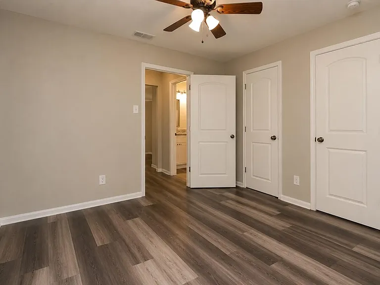 3134 Sedgeborough Dr — Photo 18