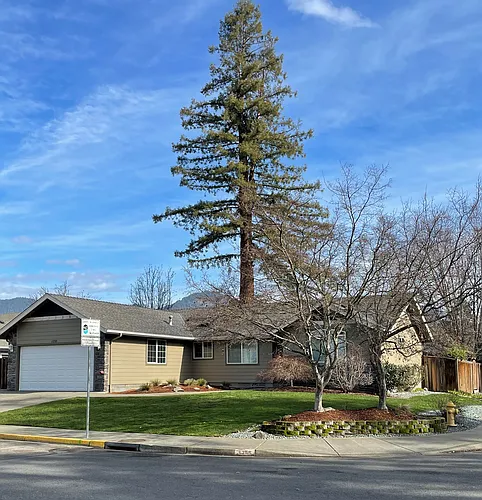 1255 SE Krystin Pl Photo 1