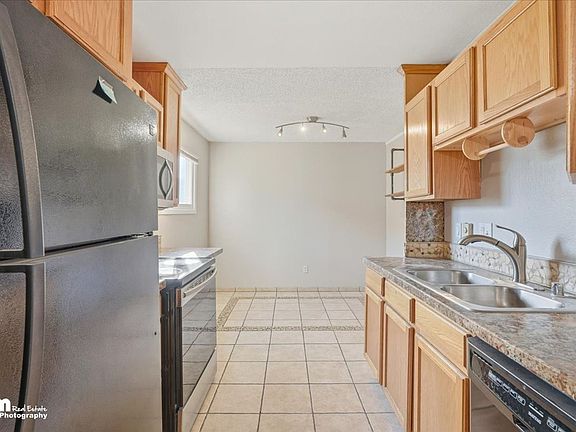 4th image of 170 Grand Larry St APT C11