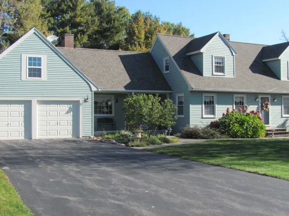 9 Merrifield Drive, Kennebunk, ME 04043