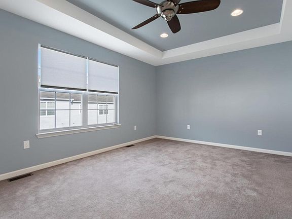 4th image of 226 Yale Blvd