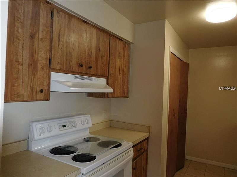 2nd image of 2421 S Cedar Ave APT A