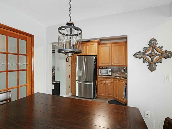 miami-florida-43841149 picture