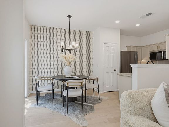 5th image of 1360 Crown Point Pl