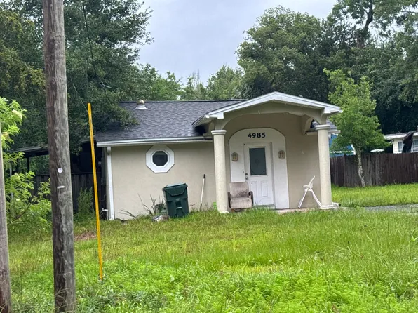 4985 Canal St, Milton, FL 32570