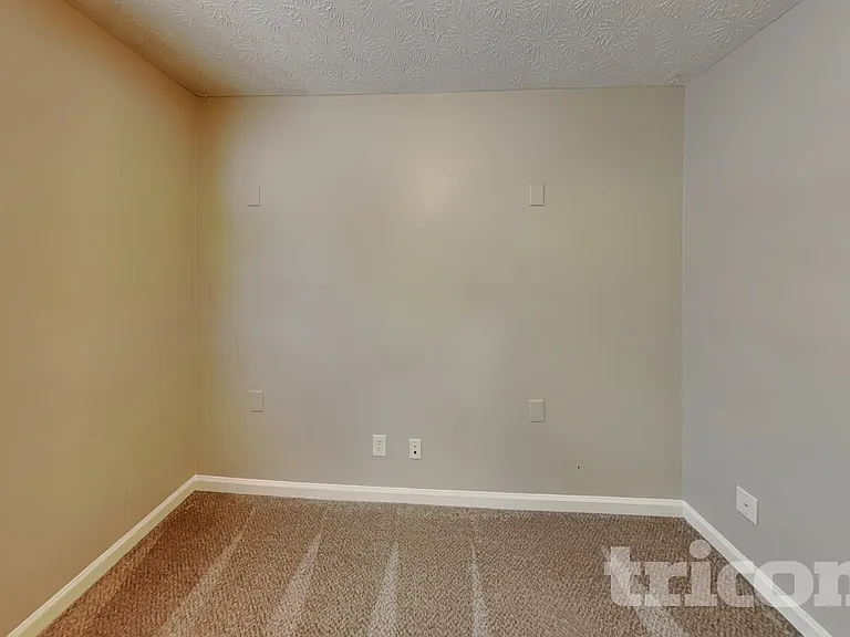1455 Enchanted Forest Dr — Photo 8