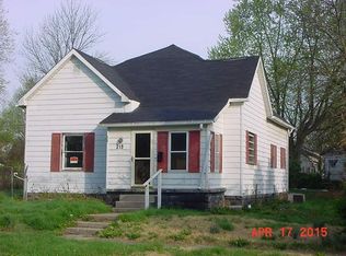 319 E 2nd St, Bicknell, IN 47512