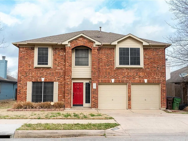 1608 Diana Dr — Photo 1