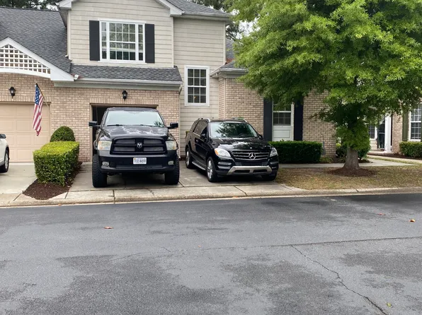 1482 Otterbourne Cir, Chesapeake, VA 23320