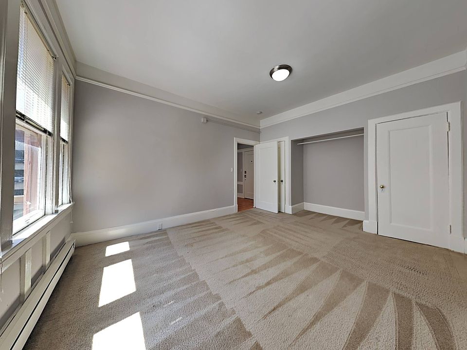 1st image of 184 13th St #109