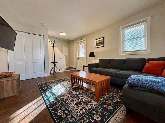 5th image of 248 Nelson Ave #3/4