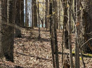 E Cardinal Rd, Cave City, AR 72521