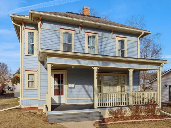 532 6th Ave, Baraboo, WI 53913