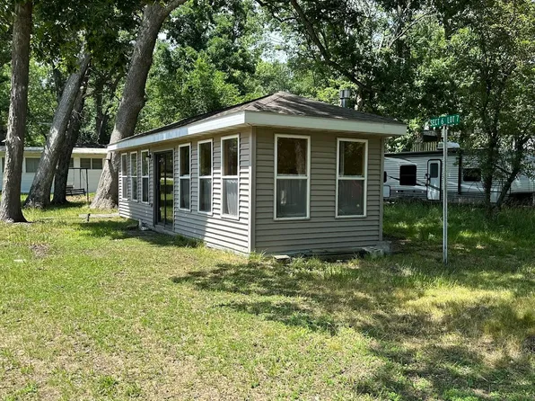 6 Seven Woodhaven Lcks, Sublette, IL 61367