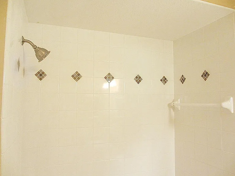 155 Bend Cir #B — Photo 10