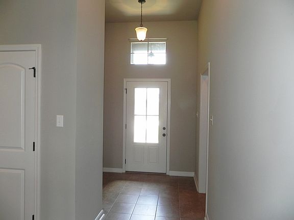 2nd image of 217 Knoll Pine Cir