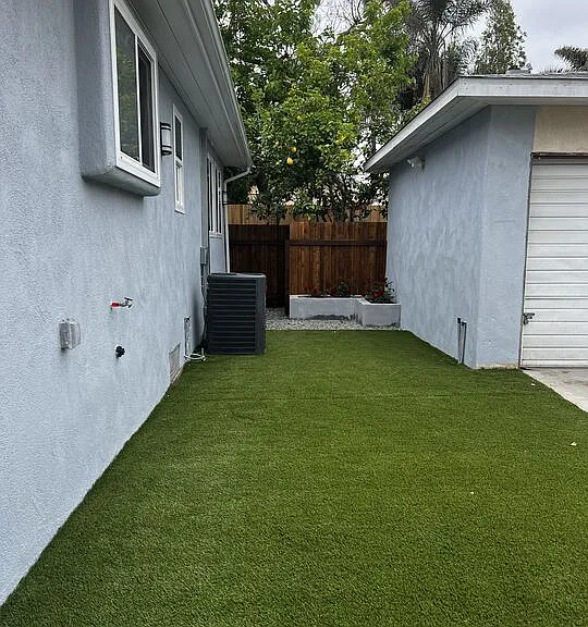 13419 Zanja St — Photo 19