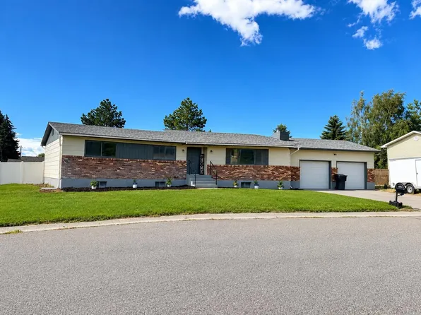 803 Eisenhower St, American Falls, ID 83211