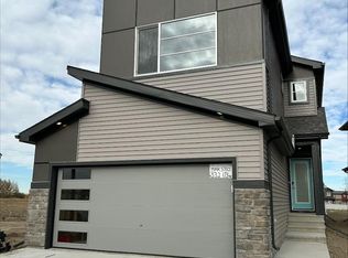 332 173rd Ave NW, Edmonton, AB T5Y 3V9