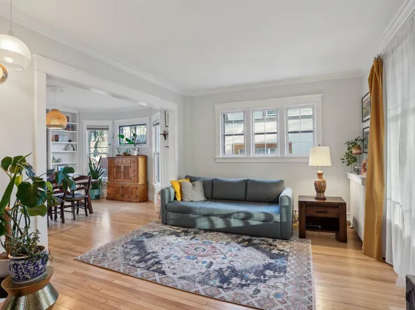 3547 Queen Ave N, Minneapolis, MN 55412