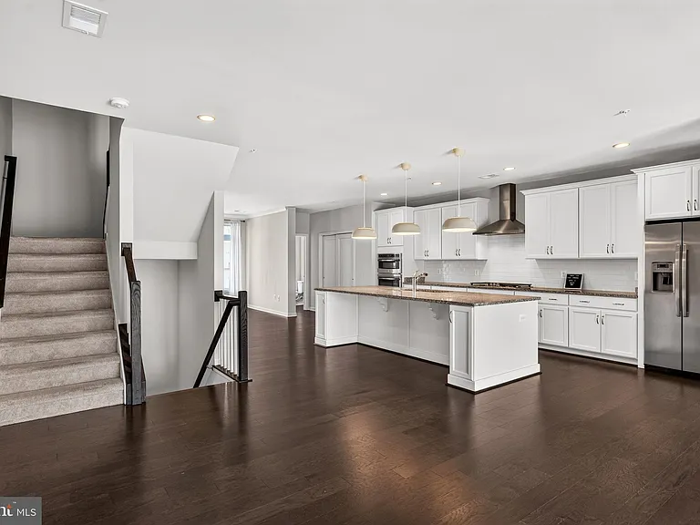 23685 Hopewell Manor Ter — Photo 9