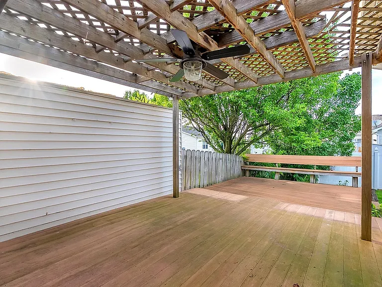 1742 Dogwood Dr — Photo 7
