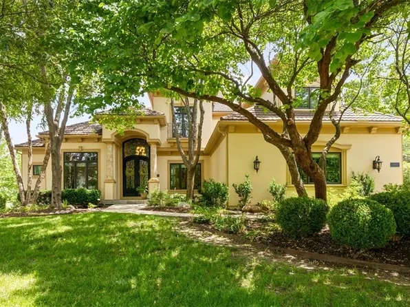 13905 Dearborn St, Overland Park, KS 66223