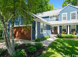 1706 Exeter Rd SE, East Grand Rapids, MI