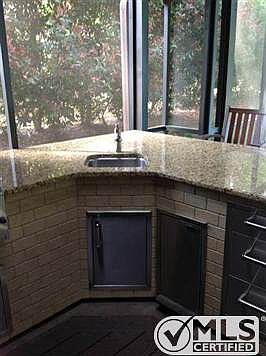 5th image of 2624 Malin Dr #14