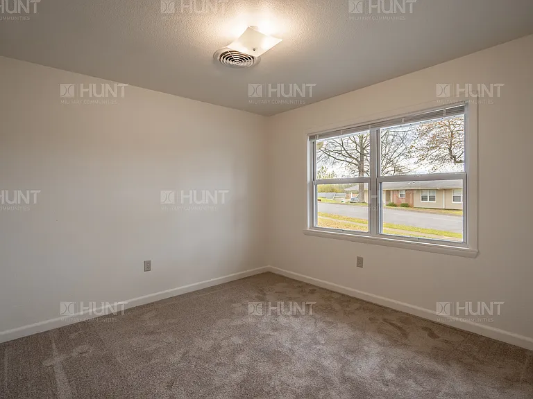 159 Kentucky Cir — Photo 14