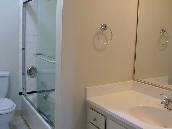 4th image of 888 Foster City Blvd APT K2