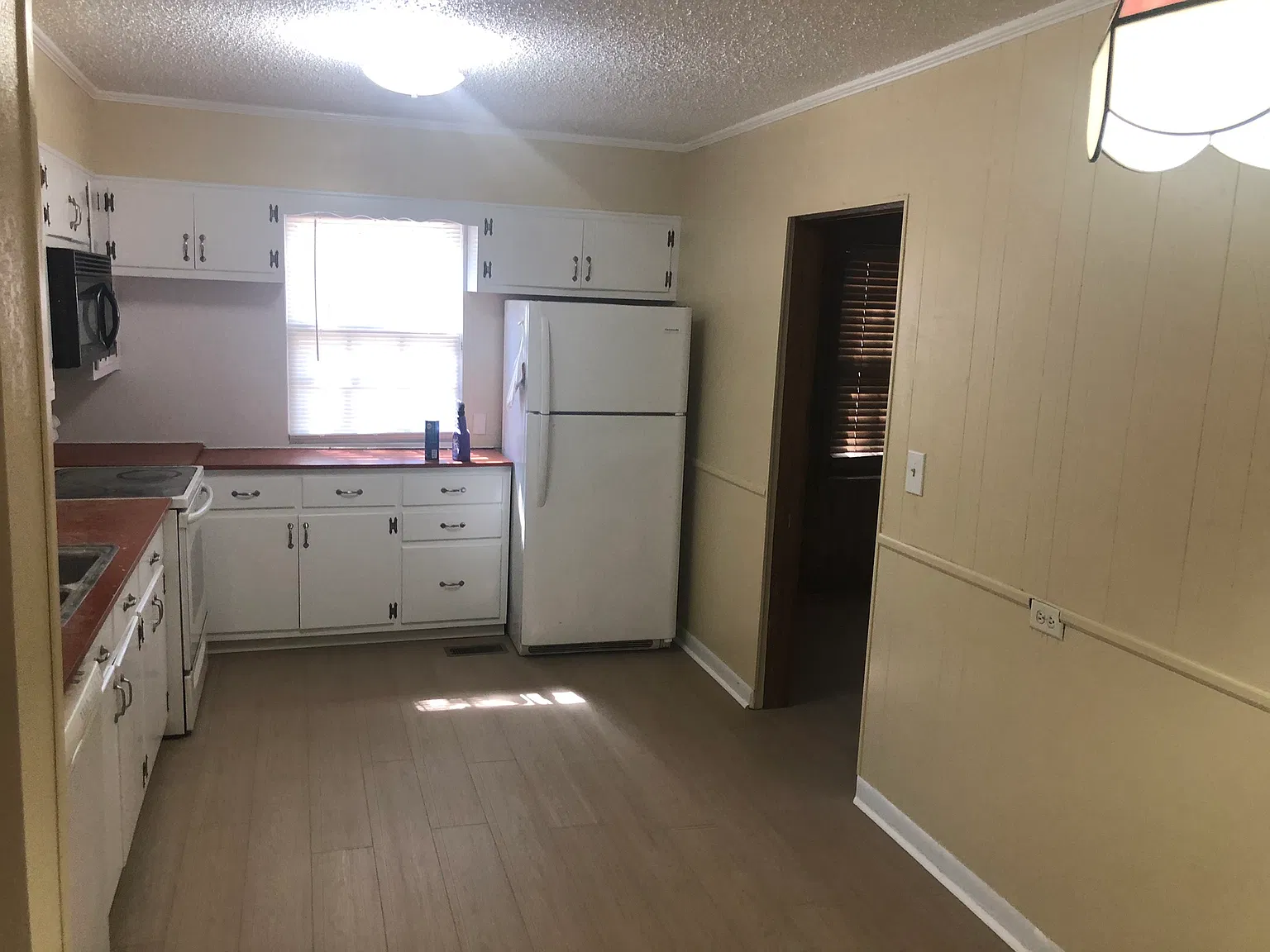 4 bed, 1732 sqft, $1,200 — Photo 3