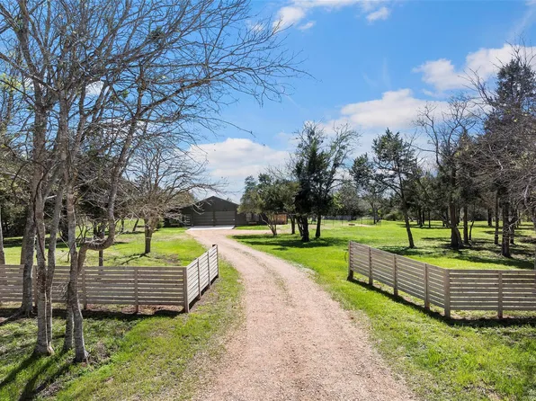 7278 Chadwick Hogan Rd, Chappell Hill, TX 77426