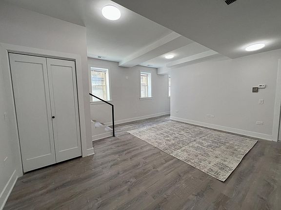 5th image of 4841 N Ashland Ave #G-1
