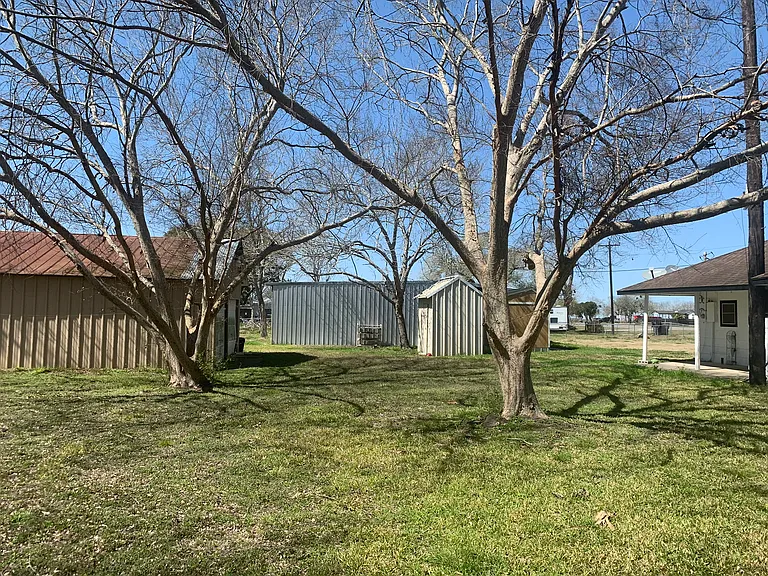 10704 State Highway 185 S — Photo 72