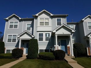 334 Holiday Ln, Hainesville, IL 60073