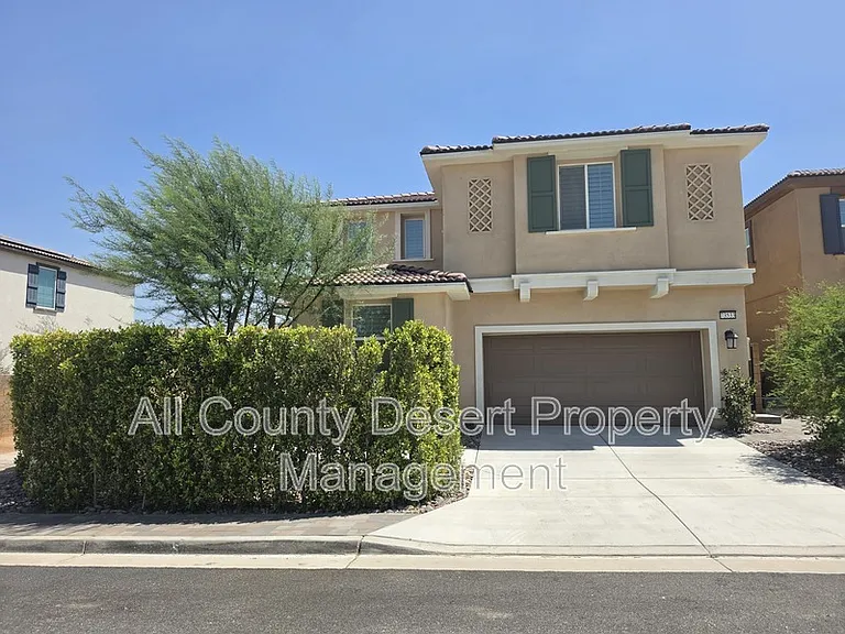 73533 Granita Dr — Photo 2